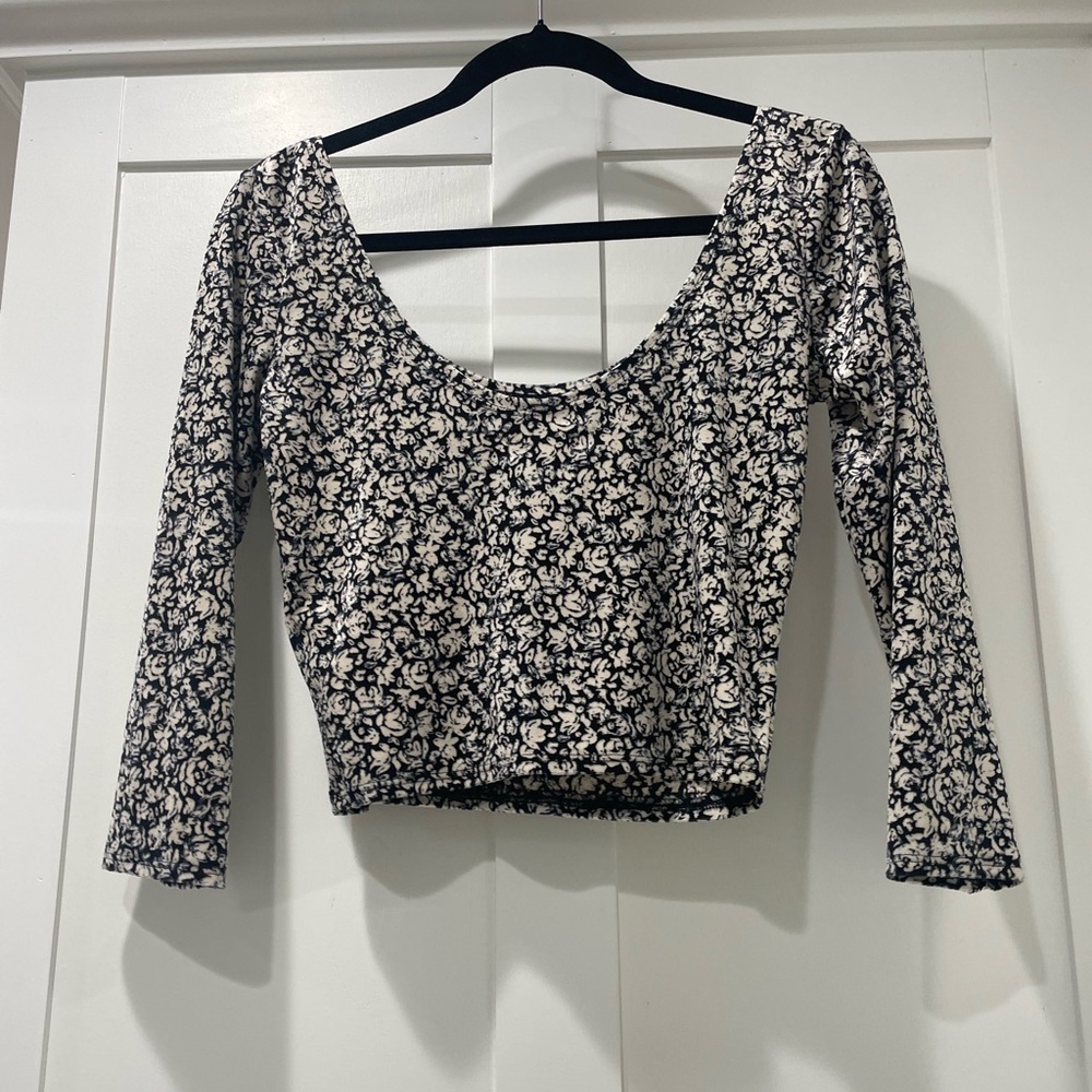 Hollister Crop Top Size L